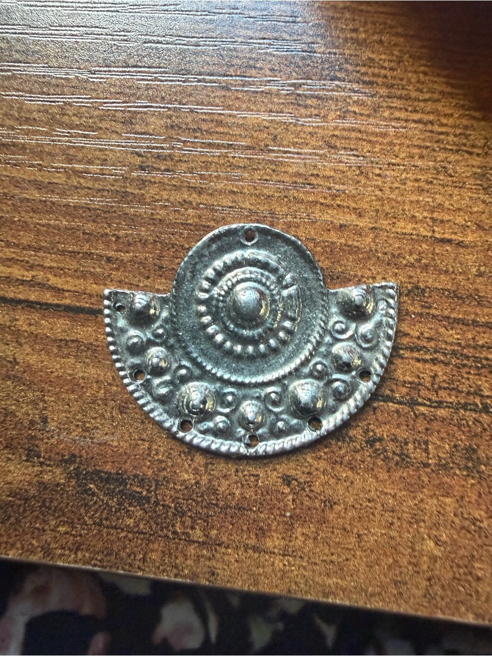 Antique-Style Silver-Tone Decorative Pendant Charm
